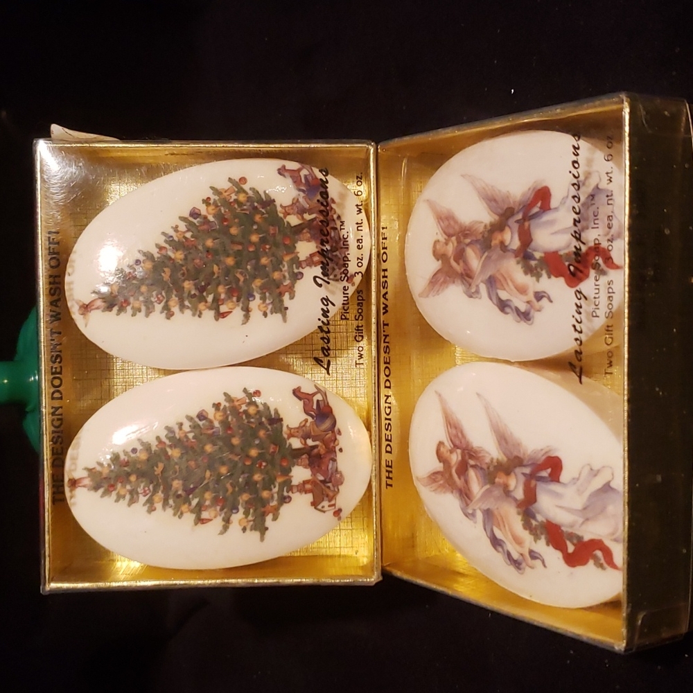 Vintage Lasting Impressions Picture Soaps